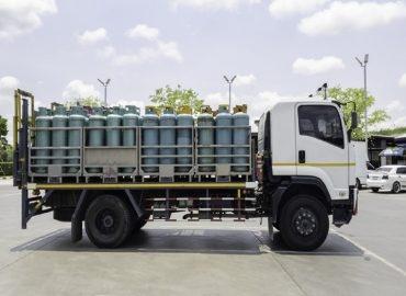 transport butli gazowych na stojaku