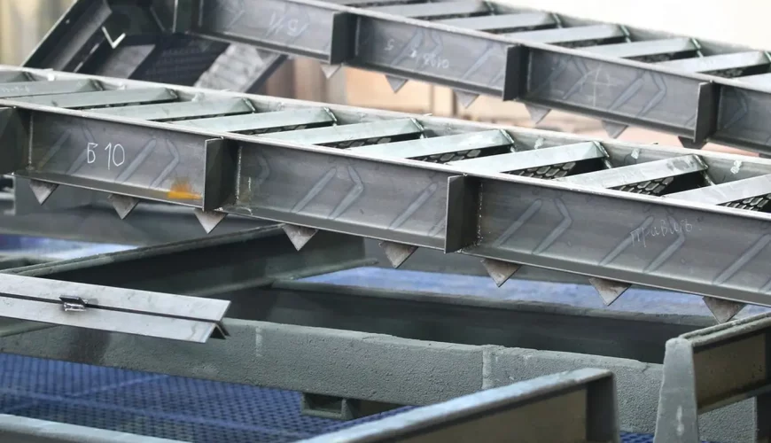 elementy metalowej konstrukcji